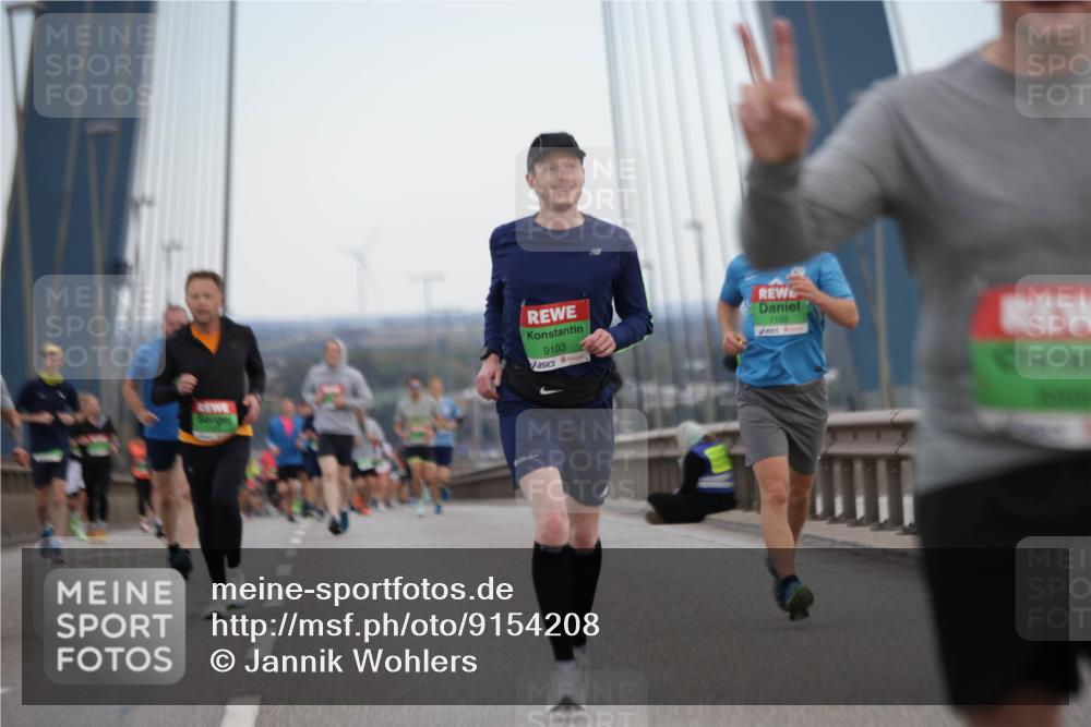 03.10.2025 - Köhlbrandbrückenlauf Jannik Wohlers http://msf.ph/oto/9154208 03.10.2025 15:23:39 Position 1 9103, 7102 meine-sportfotos.de