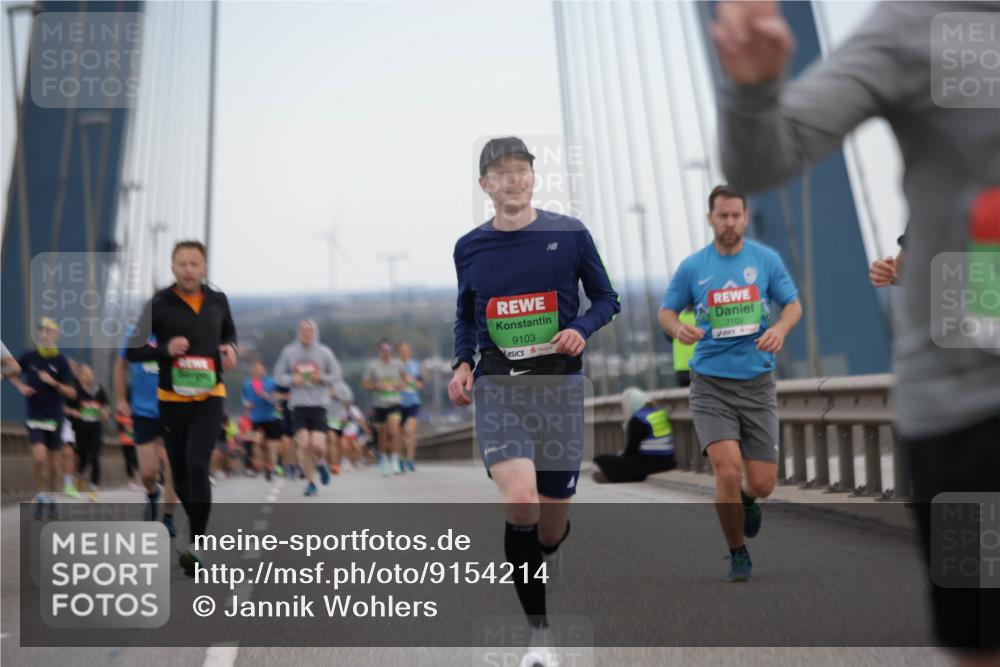03.10.2025 - Köhlbrandbrückenlauf Jannik Wohlers http://msf.ph/oto/9154214 03.10.2025 15:23:39 Position 1 9103, 7102 meine-sportfotos.de