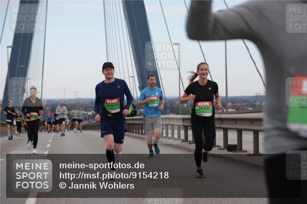 03.10.2025 - Köhlbrandbrückenlauf Jannik Wohlers http://msf.ph/oto/9154218 03.10.2025 15:23:40 Position 1 9103, 7144 meine-sportfotos.de
