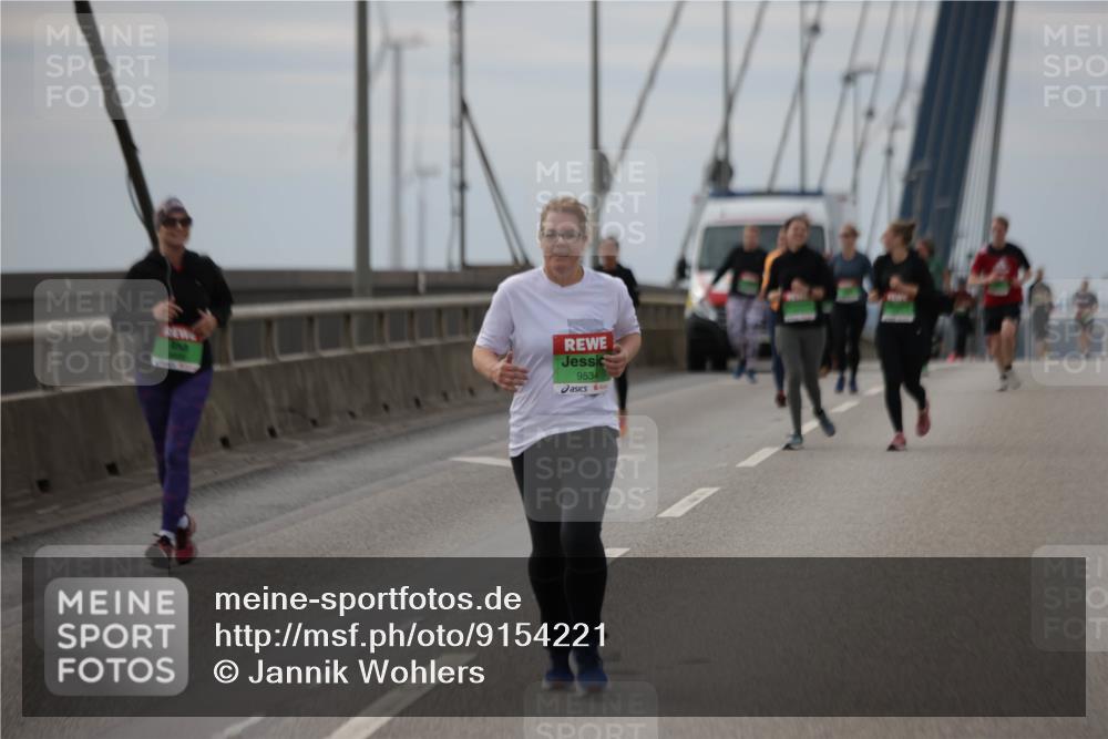03.10.2025 - Köhlbrandbrückenlauf Jannik Wohlers http://msf.ph/oto/9154221 03.10.2025 16:05:24 Position 1 9534 meine-sportfotos.de