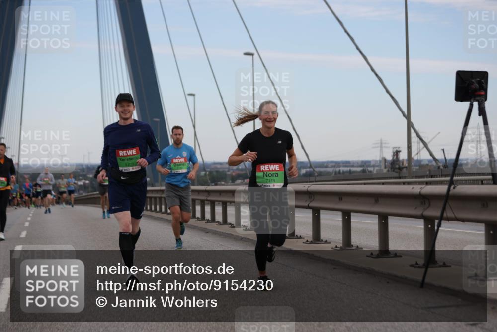03.10.2025 - Köhlbrandbrückenlauf Jannik Wohlers http://msf.ph/oto/9154230 03.10.2025 15:23:41 Position 1 9103, 7144 meine-sportfotos.de