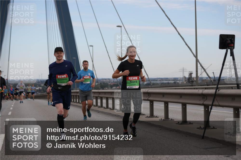 03.10.2025 - Köhlbrandbrückenlauf Jannik Wohlers http://msf.ph/oto/9154232 03.10.2025 15:23:41 Position 1 9103, 7144 meine-sportfotos.de
