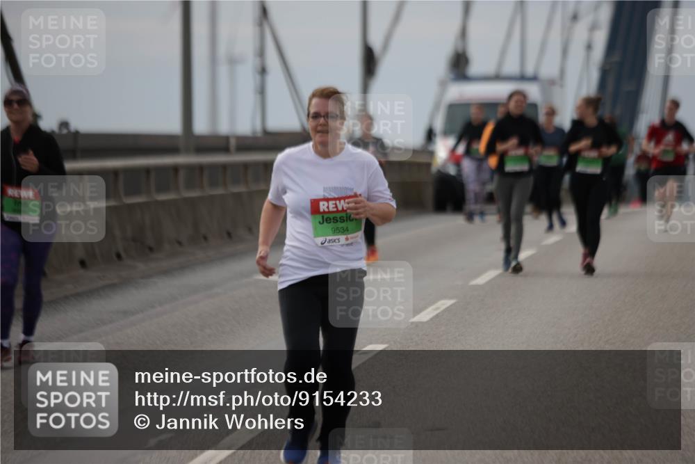 03.10.2025 - Köhlbrandbrückenlauf Jannik Wohlers http://msf.ph/oto/9154233 03.10.2025 16:05:24 Position 1 9534 meine-sportfotos.de