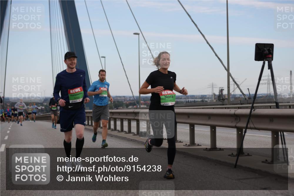 03.10.2025 - Köhlbrandbrückenlauf Jannik Wohlers http://msf.ph/oto/9154238 03.10.2025 15:23:41 Position 1 9103, 7144 meine-sportfotos.de