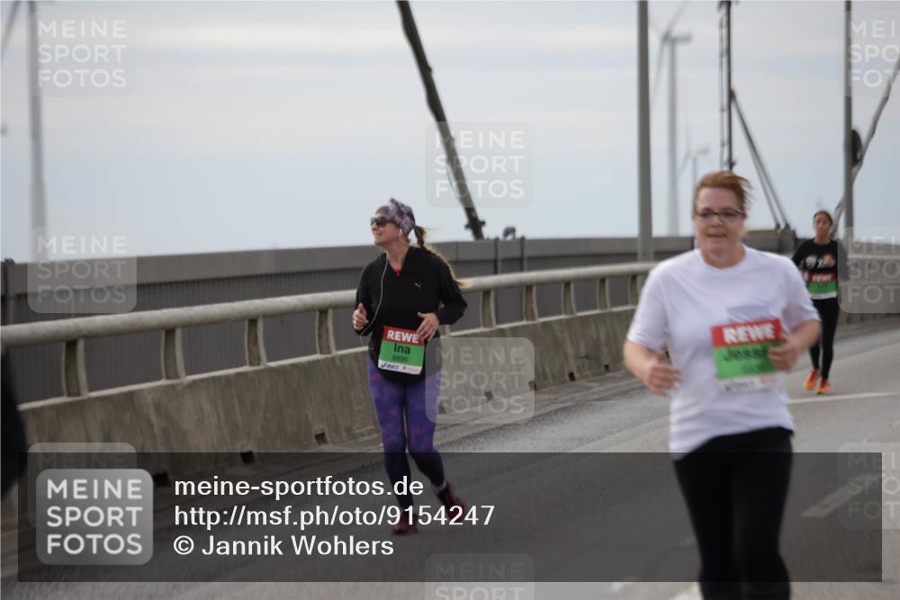 03.10.2025 - Köhlbrandbrückenlauf Jannik Wohlers http://msf.ph/oto/9154247 03.10.2025 16:05:25 Position 1 8896 meine-sportfotos.de