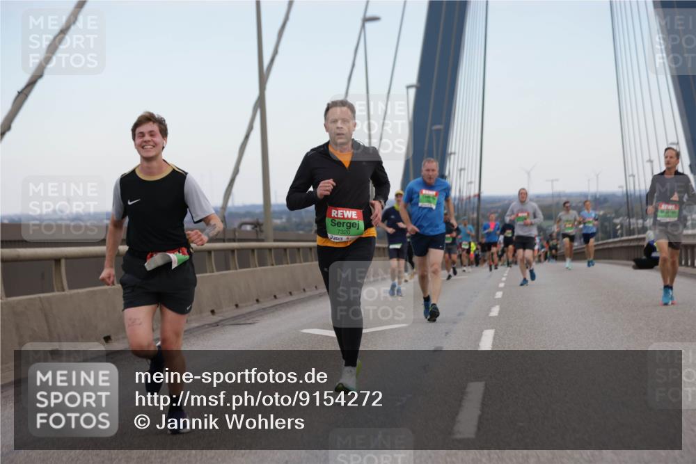 03.10.2025 - Köhlbrandbrückenlauf Jannik Wohlers http://msf.ph/oto/9154272 03.10.2025 15:23:44 Position 1 7320 meine-sportfotos.de