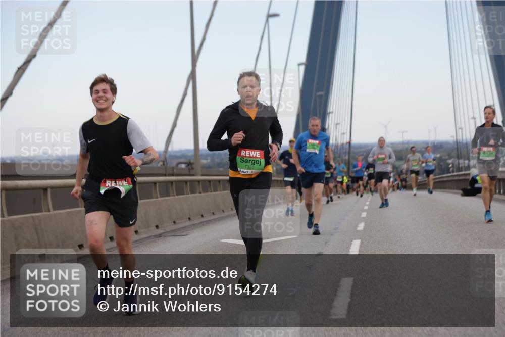 03.10.2025 - Köhlbrandbrückenlauf Jannik Wohlers http://msf.ph/oto/9154274 03.10.2025 15:23:44 Position 1 7320 meine-sportfotos.de