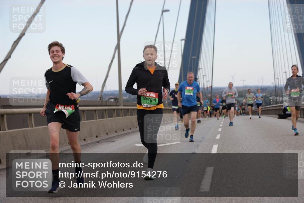 03.10.2025 - Köhlbrandbrückenlauf Jannik Wohlers http://msf.ph/oto/9154276 03.10.2025 15:23:44 Position 1 7320 meine-sportfotos.de