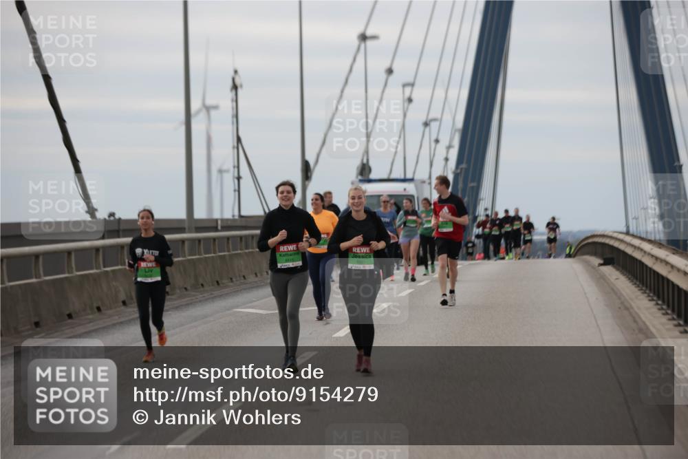 03.10.2025 - Köhlbrandbrückenlauf Jannik Wohlers http://msf.ph/oto/9154279 03.10.2025 16:05:30 Position 1  meine-sportfotos.de