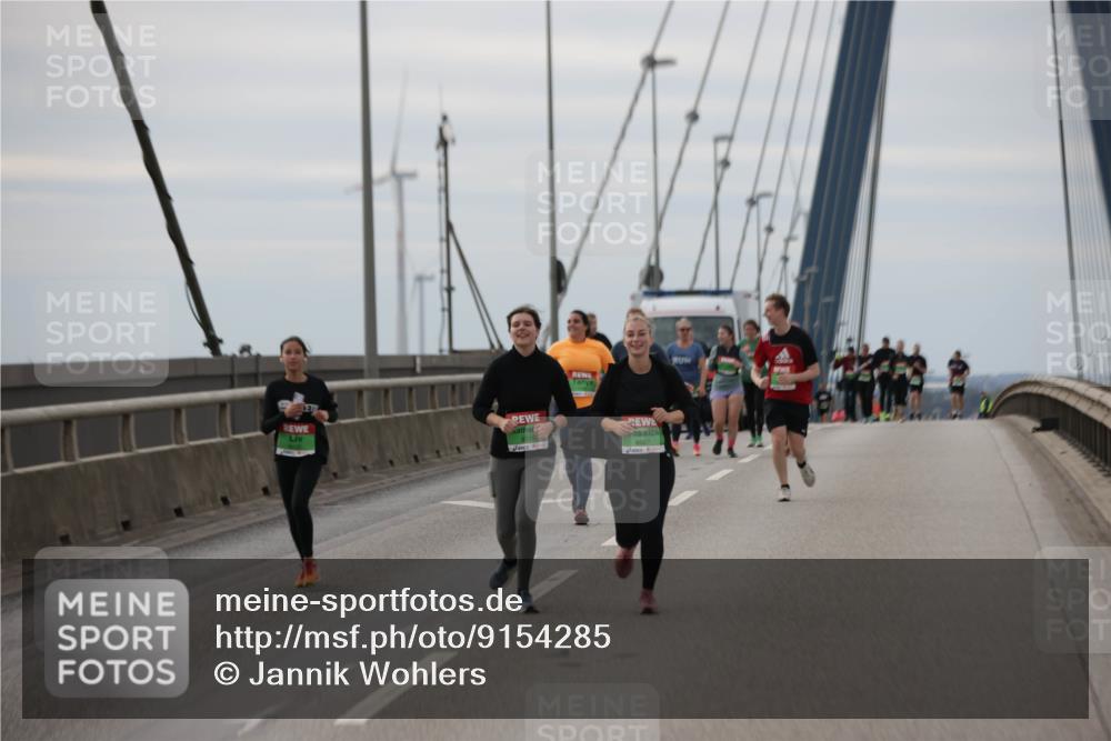 03.10.2025 - Köhlbrandbrückenlauf Jannik Wohlers http://msf.ph/oto/9154285 03.10.2025 16:05:30 Position 1  meine-sportfotos.de