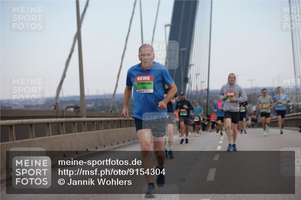 03.10.2025 - Köhlbrandbrückenlauf Jannik Wohlers http://msf.ph/oto/9154304 03.10.2025 15:23:46 Position 1 7285 meine-sportfotos.de
