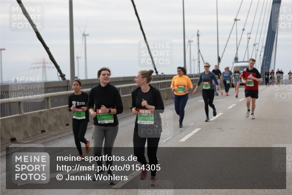 03.10.2025 - Köhlbrandbrückenlauf Jannik Wohlers http://msf.ph/oto/9154305 03.10.2025 16:05:35 Position 1 8515, 8527 meine-sportfotos.de