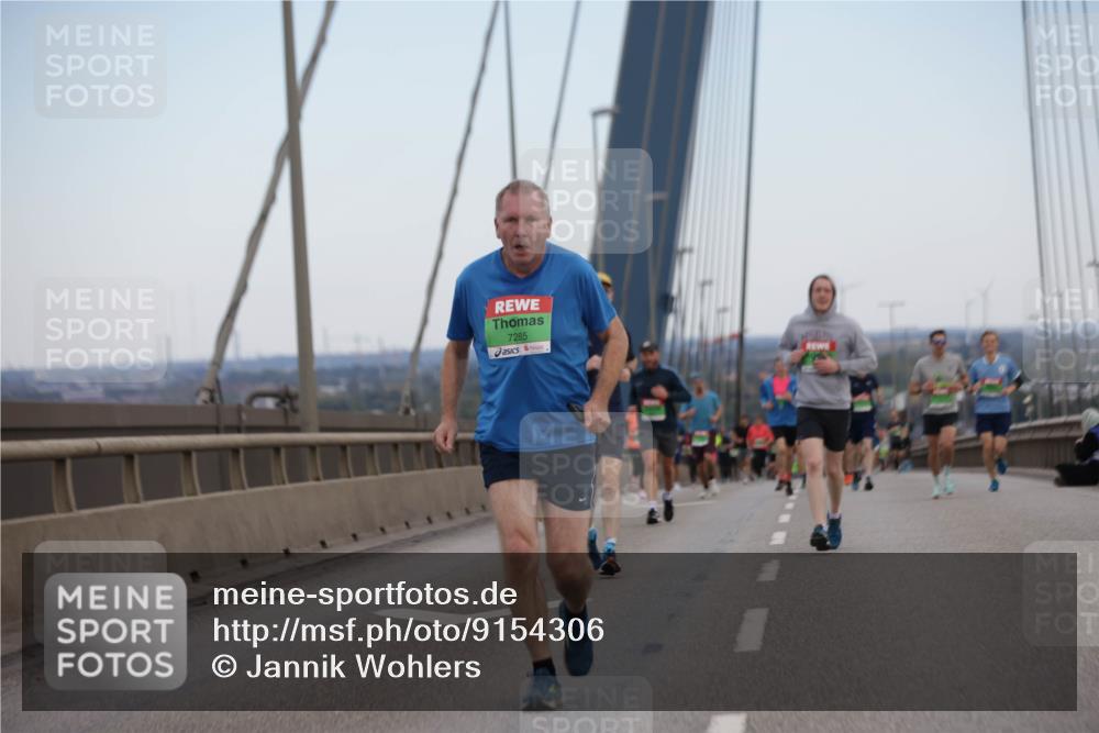 03.10.2025 - Köhlbrandbrückenlauf Jannik Wohlers http://msf.ph/oto/9154306 03.10.2025 15:23:46 Position 1 7285 meine-sportfotos.de