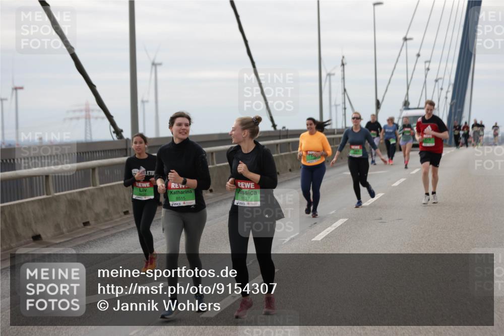 03.10.2025 - Köhlbrandbrückenlauf Jannik Wohlers http://msf.ph/oto/9154307 03.10.2025 16:05:35 Position 1 8515, 8527 meine-sportfotos.de