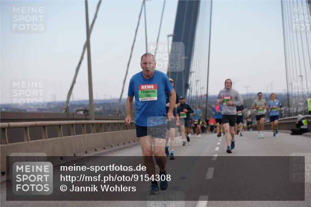 03.10.2025 - Köhlbrandbrückenlauf Jannik Wohlers http://msf.ph/oto/9154308 03.10.2025 15:23:46 Position 1 7285 meine-sportfotos.de