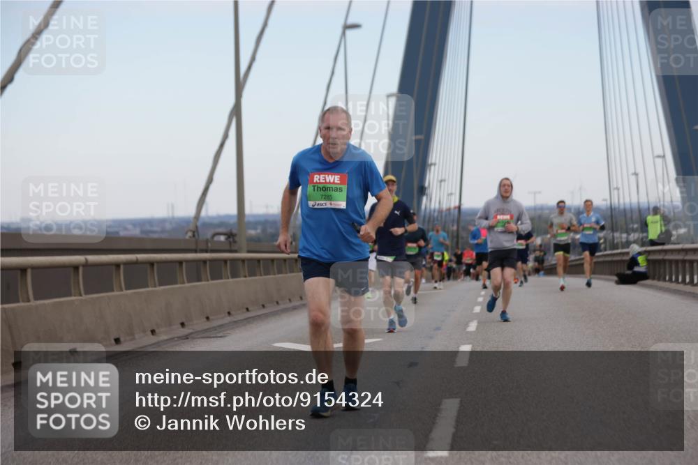 03.10.2025 - Köhlbrandbrückenlauf Jannik Wohlers http://msf.ph/oto/9154324 03.10.2025 15:23:47 Position 1 7285 meine-sportfotos.de