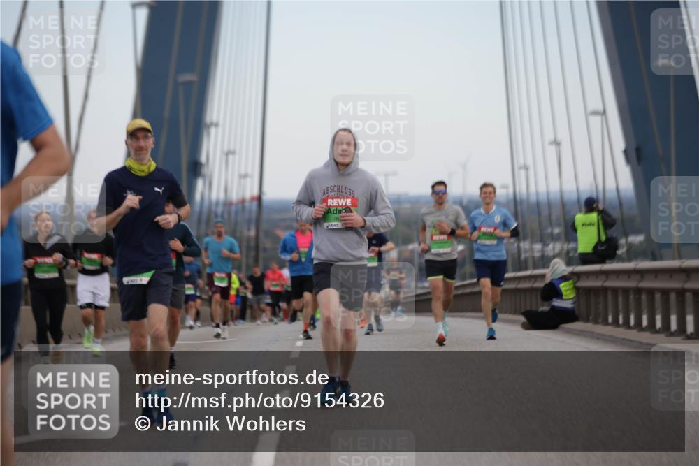 03.10.2025 - Köhlbrandbrückenlauf Jannik Wohlers http://msf.ph/oto/9154326 03.10.2025 15:23:48 Position 1 76 meine-sportfotos.de