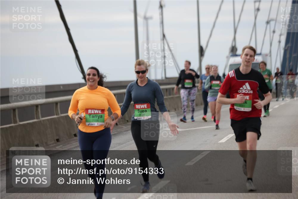 03.10.2025 - Köhlbrandbrückenlauf Jannik Wohlers http://msf.ph/oto/9154333 03.10.2025 16:05:36 Position 1 7156, 9524 meine-sportfotos.de