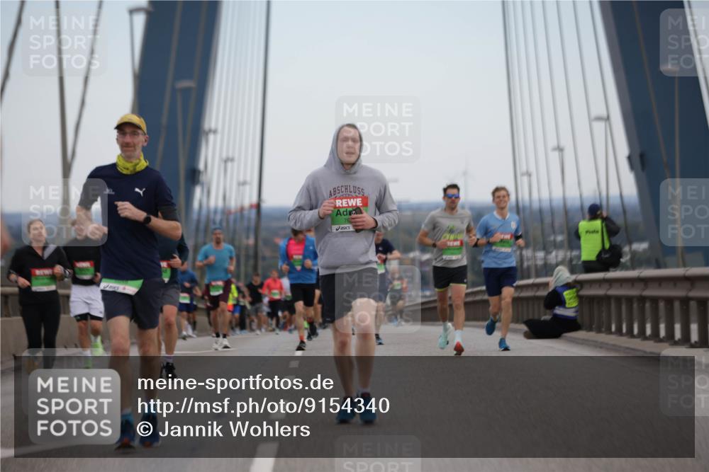 03.10.2025 - Köhlbrandbrückenlauf Jannik Wohlers http://msf.ph/oto/9154340 03.10.2025 15:23:48 Position 1  meine-sportfotos.de