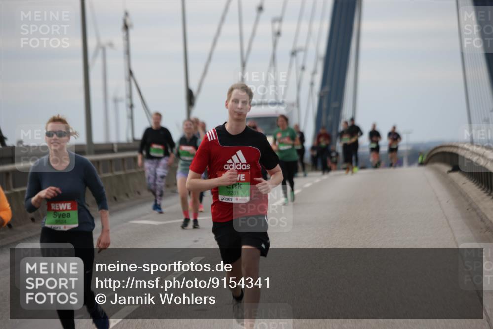 03.10.2025 - Köhlbrandbrückenlauf Jannik Wohlers http://msf.ph/oto/9154341 03.10.2025 16:05:37 Position 1 9524, 9281 meine-sportfotos.de