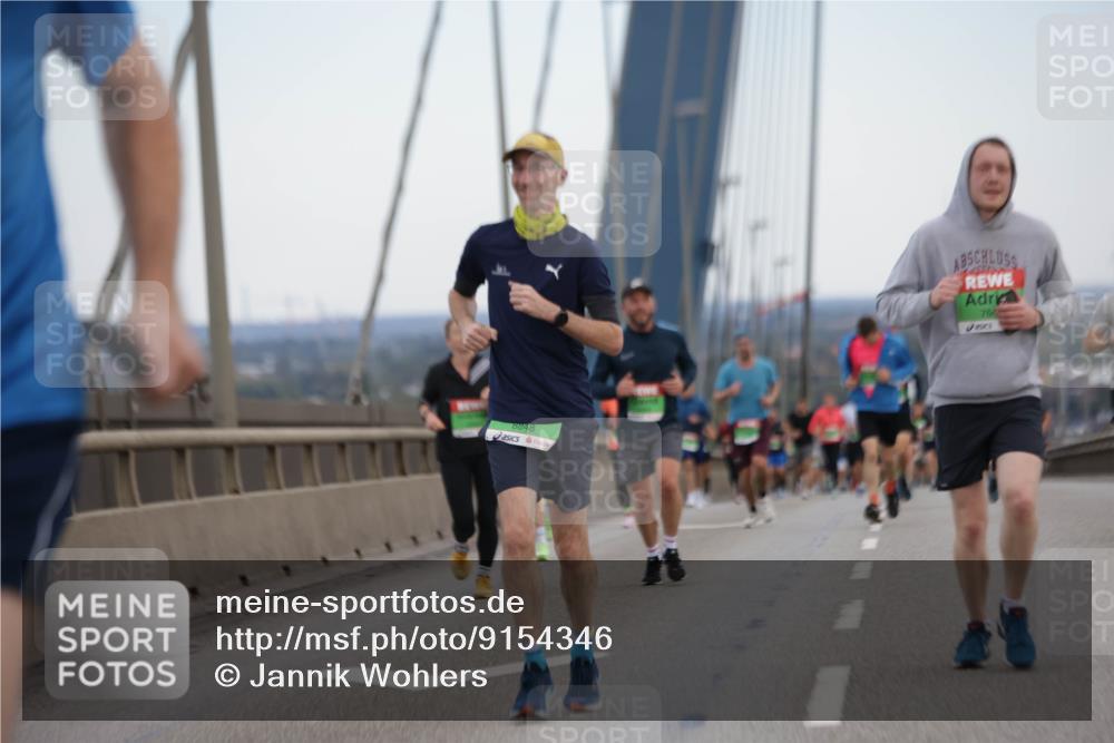 03.10.2025 - Köhlbrandbrückenlauf Jannik Wohlers http://msf.ph/oto/9154346 03.10.2025 15:23:49 Position 1 8848, 764 meine-sportfotos.de