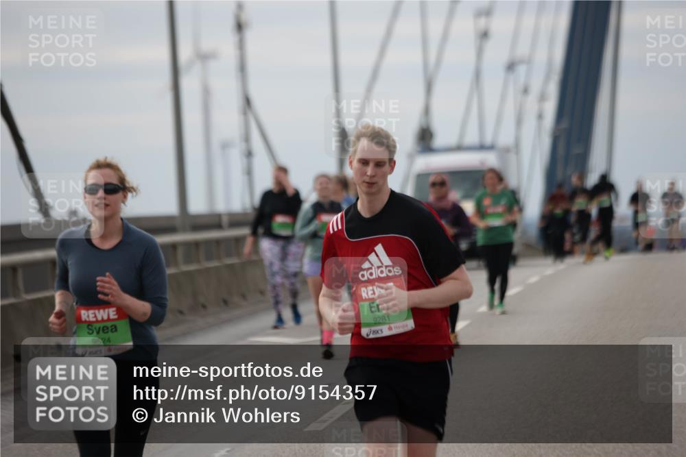 03.10.2025 - Köhlbrandbrückenlauf Jannik Wohlers http://msf.ph/oto/9154357 03.10.2025 16:05:38 Position 1 9524, 9281 meine-sportfotos.de