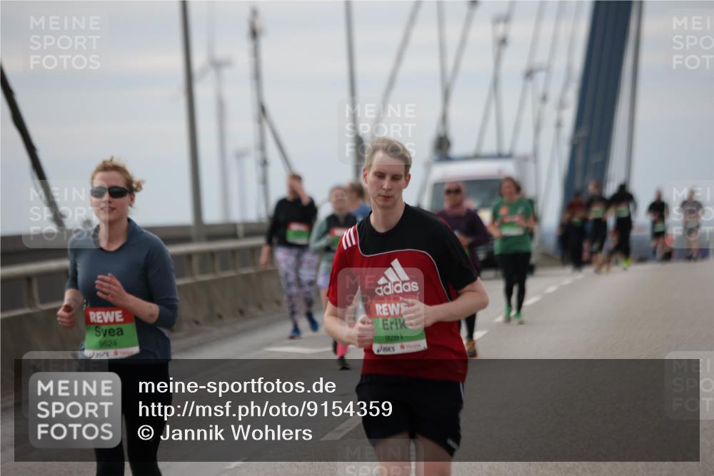 03.10.2025 - Köhlbrandbrückenlauf Jannik Wohlers http://msf.ph/oto/9154359 03.10.2025 16:05:38 Position 1 9524, 9281 meine-sportfotos.de