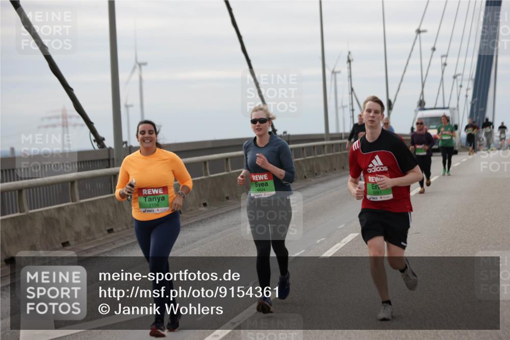 03.10.2025 - Köhlbrandbrückenlauf Jannik Wohlers http://msf.ph/oto/9154361 03.10.2025 16:05:39 Position 1 7156, 9524, 9281 meine-sportfotos.de