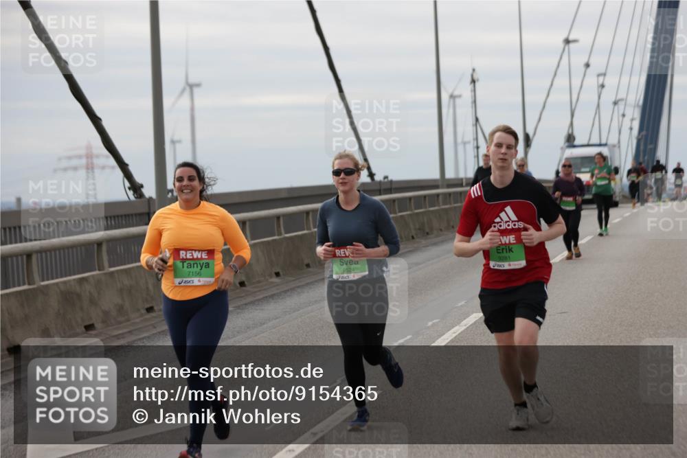 03.10.2025 - Köhlbrandbrückenlauf Jannik Wohlers http://msf.ph/oto/9154365 03.10.2025 16:05:39 Position 1 7156, 9524, 9281 meine-sportfotos.de
