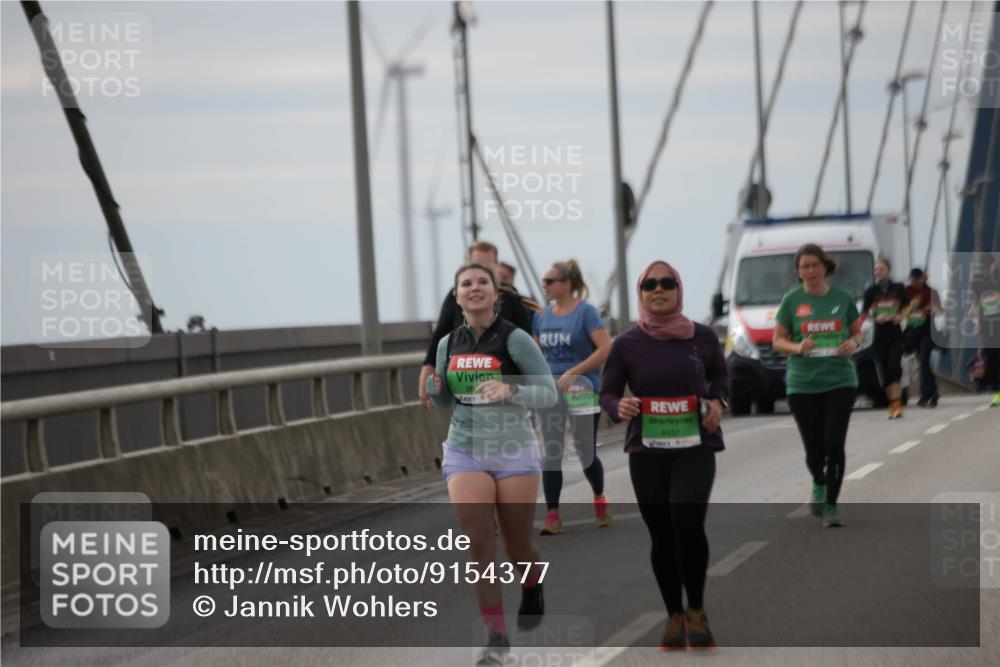 03.10.2025 - Köhlbrandbrückenlauf Jannik Wohlers http://msf.ph/oto/9154377 03.10.2025 16:05:41 Position 1 8437 meine-sportfotos.de