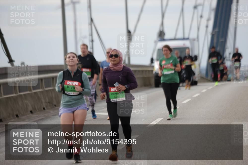 03.10.2025 - Köhlbrandbrückenlauf Jannik Wohlers http://msf.ph/oto/9154395 03.10.2025 16:05:42 Position 1 8840, 8437 meine-sportfotos.de