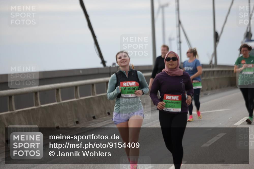 03.10.2025 - Köhlbrandbrückenlauf Jannik Wohlers http://msf.ph/oto/9154409 03.10.2025 16:05:43 Position 1 8840, 8437 meine-sportfotos.de