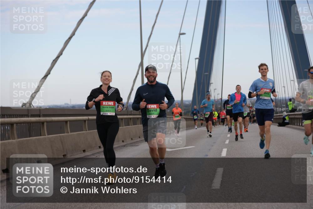 03.10.2025 - Köhlbrandbrückenlauf Jannik Wohlers http://msf.ph/oto/9154414 03.10.2025 15:23:54 Position 1 9353, 9354 meine-sportfotos.de