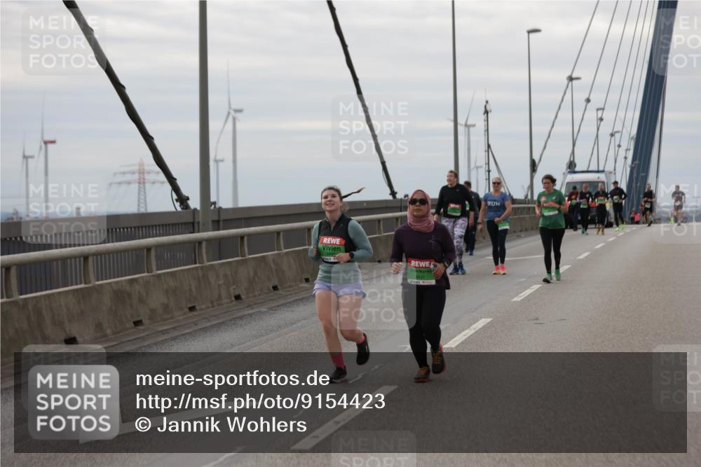 03.10.2025 - Köhlbrandbrückenlauf Jannik Wohlers http://msf.ph/oto/9154423 03.10.2025 16:05:44 Position 1 8437 meine-sportfotos.de