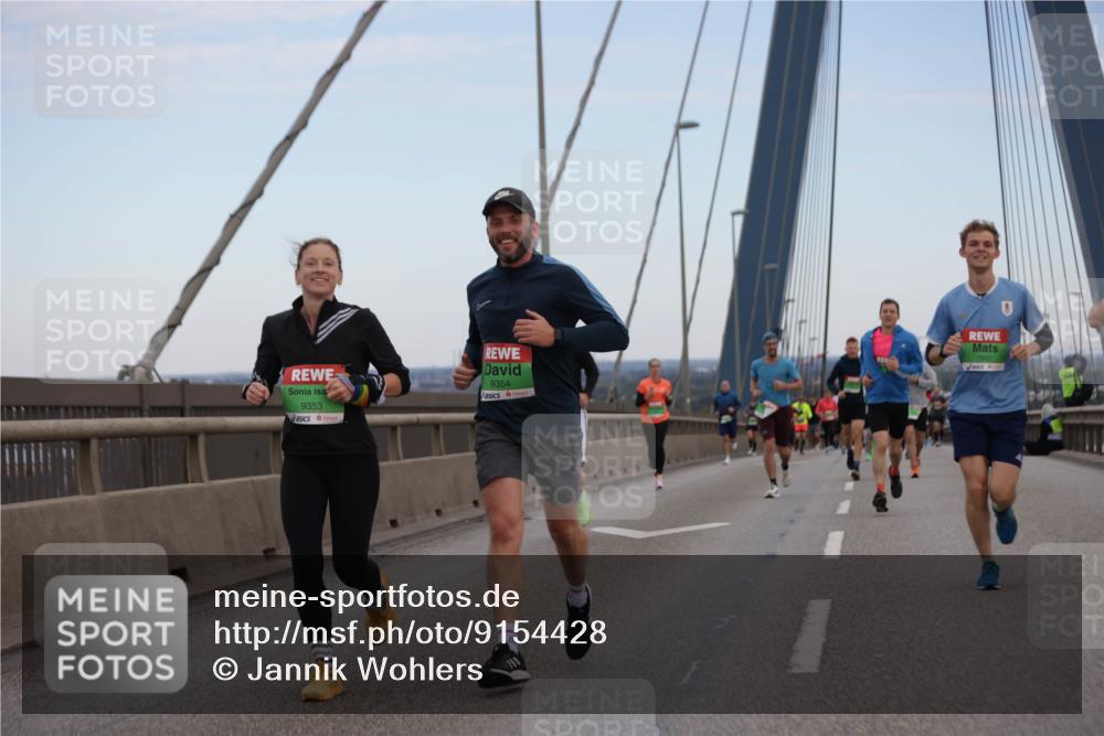 03.10.2025 - Köhlbrandbrückenlauf Jannik Wohlers http://msf.ph/oto/9154428 03.10.2025 15:23:55 Position 1 9353, 9354, 7882 meine-sportfotos.de