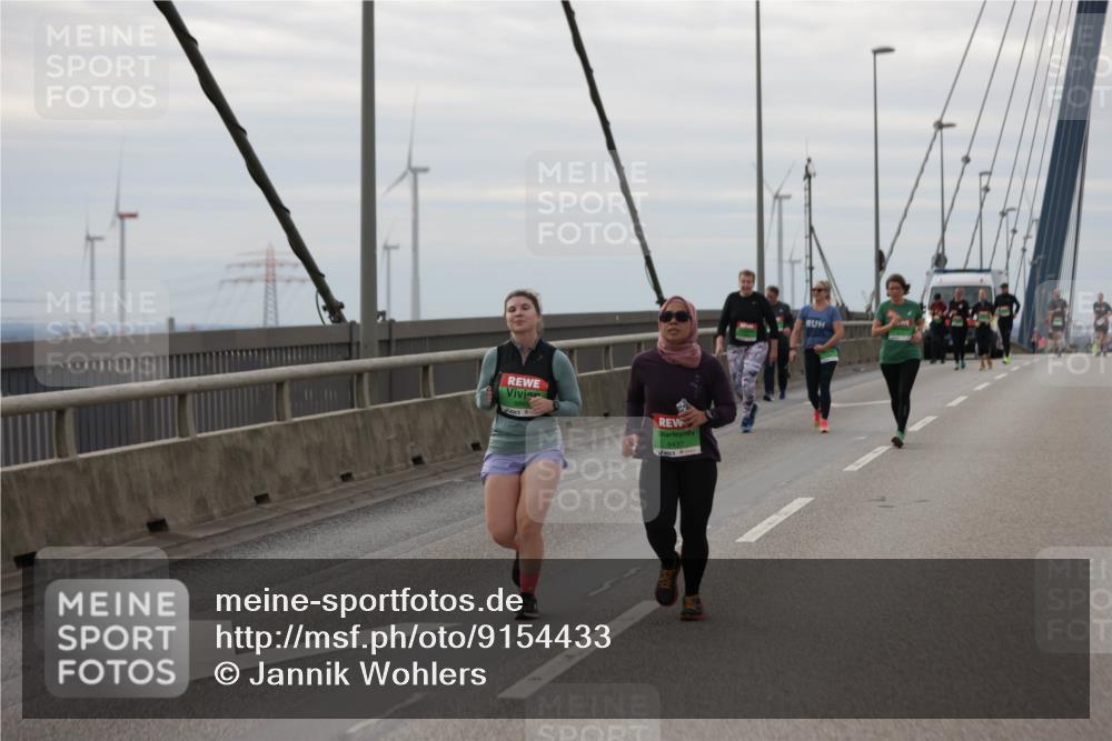 03.10.2025 - Köhlbrandbrückenlauf Jannik Wohlers http://msf.ph/oto/9154433 03.10.2025 16:05:44 Position 1 8840, 8437 meine-sportfotos.de