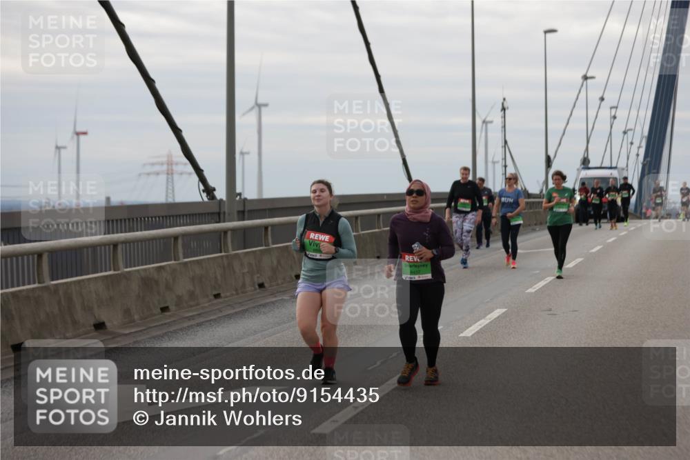 03.10.2025 - Köhlbrandbrückenlauf Jannik Wohlers http://msf.ph/oto/9154435 03.10.2025 16:05:44 Position 1 8437 meine-sportfotos.de