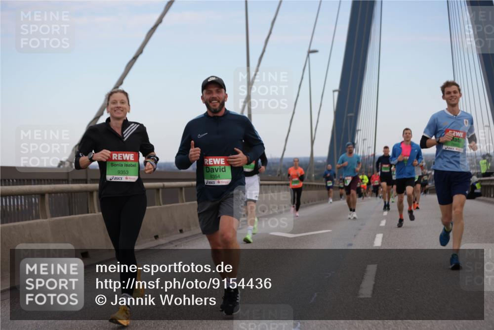 03.10.2025 - Köhlbrandbrückenlauf Jannik Wohlers http://msf.ph/oto/9154436 03.10.2025 15:23:55 Position 1 9353, 9354 meine-sportfotos.de
