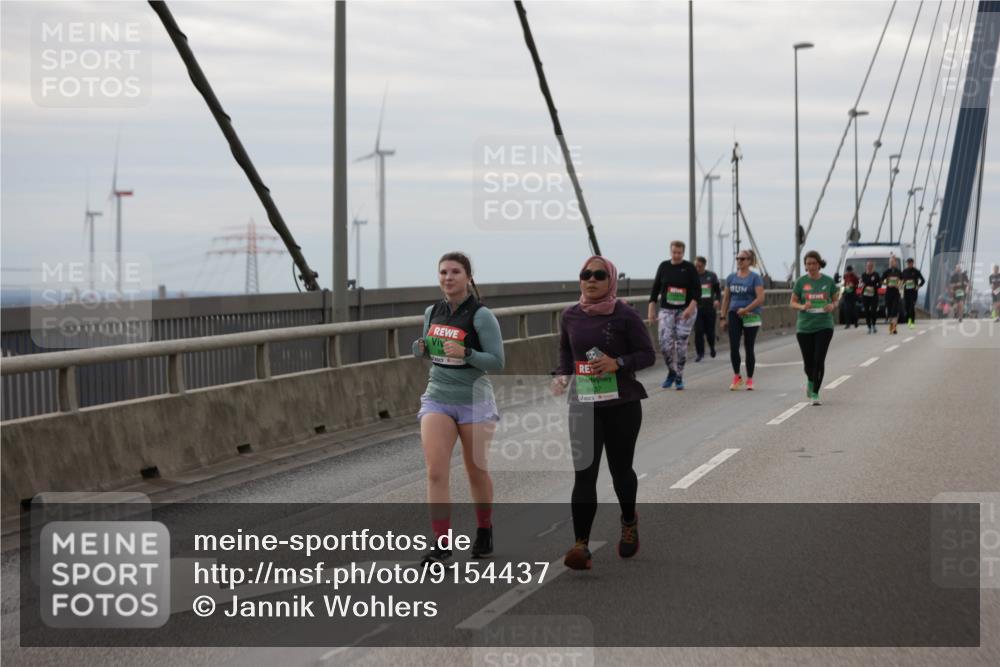 03.10.2025 - Köhlbrandbrückenlauf Jannik Wohlers http://msf.ph/oto/9154437 03.10.2025 16:05:45 Position 1 8437 meine-sportfotos.de