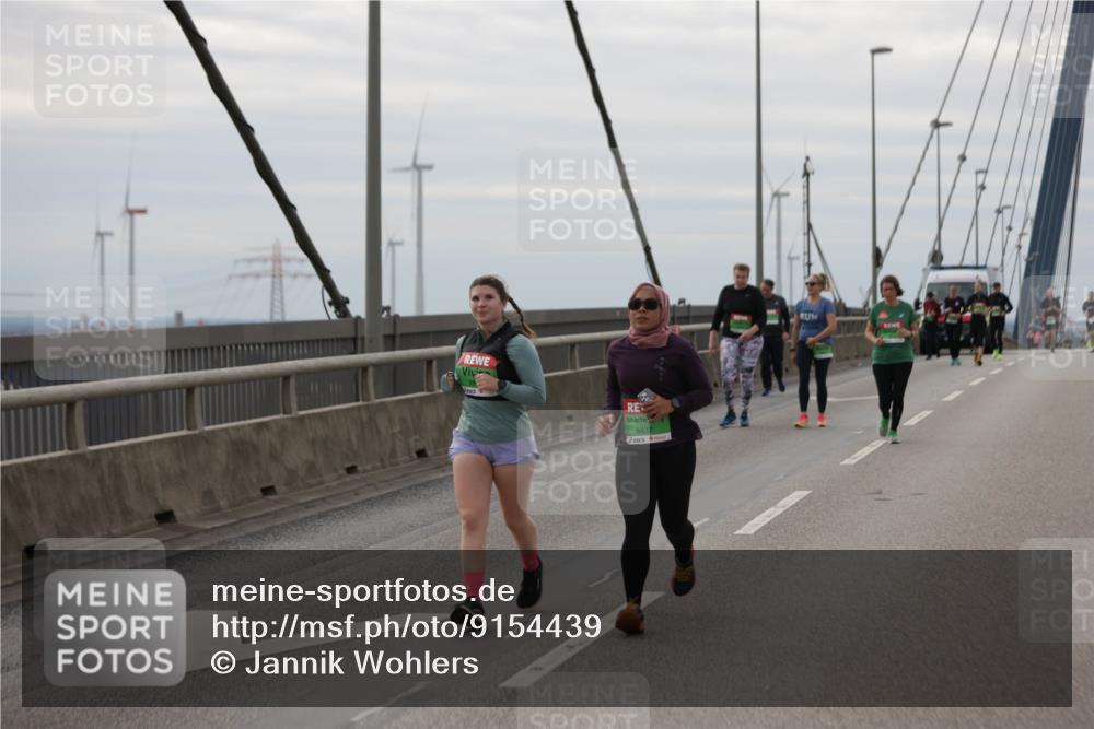 03.10.2025 - Köhlbrandbrückenlauf Jannik Wohlers http://msf.ph/oto/9154439 03.10.2025 16:05:45 Position 1 8437 meine-sportfotos.de