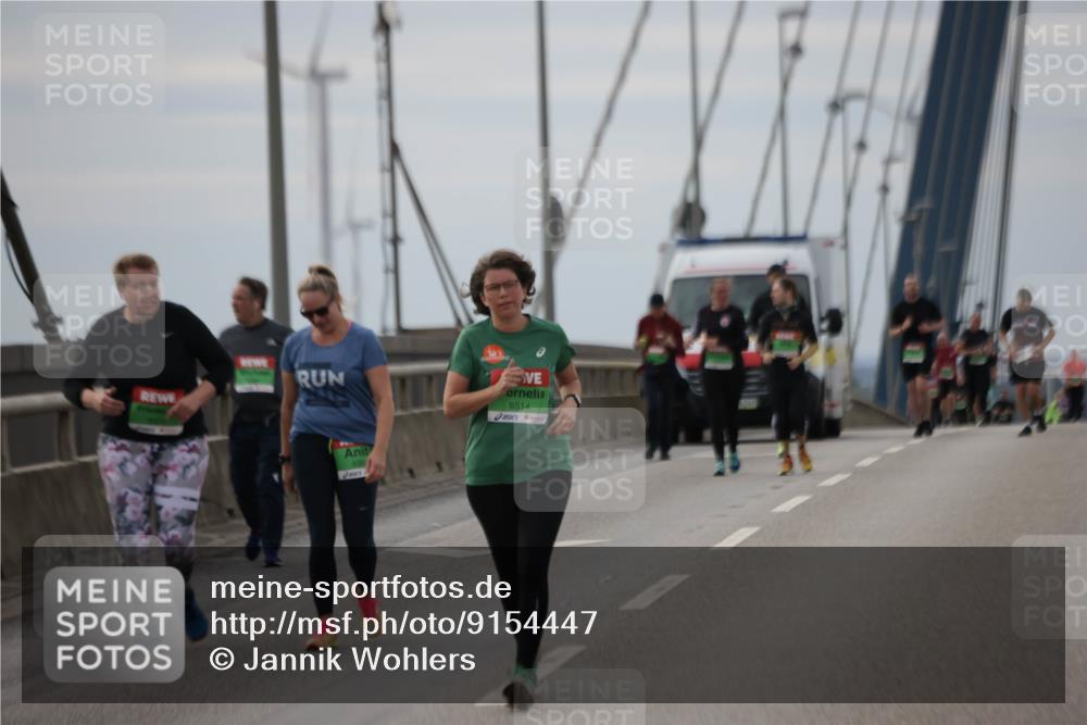03.10.2025 - Köhlbrandbrückenlauf Jannik Wohlers http://msf.ph/oto/9154447 03.10.2025 16:05:46 Position 1 8514 meine-sportfotos.de