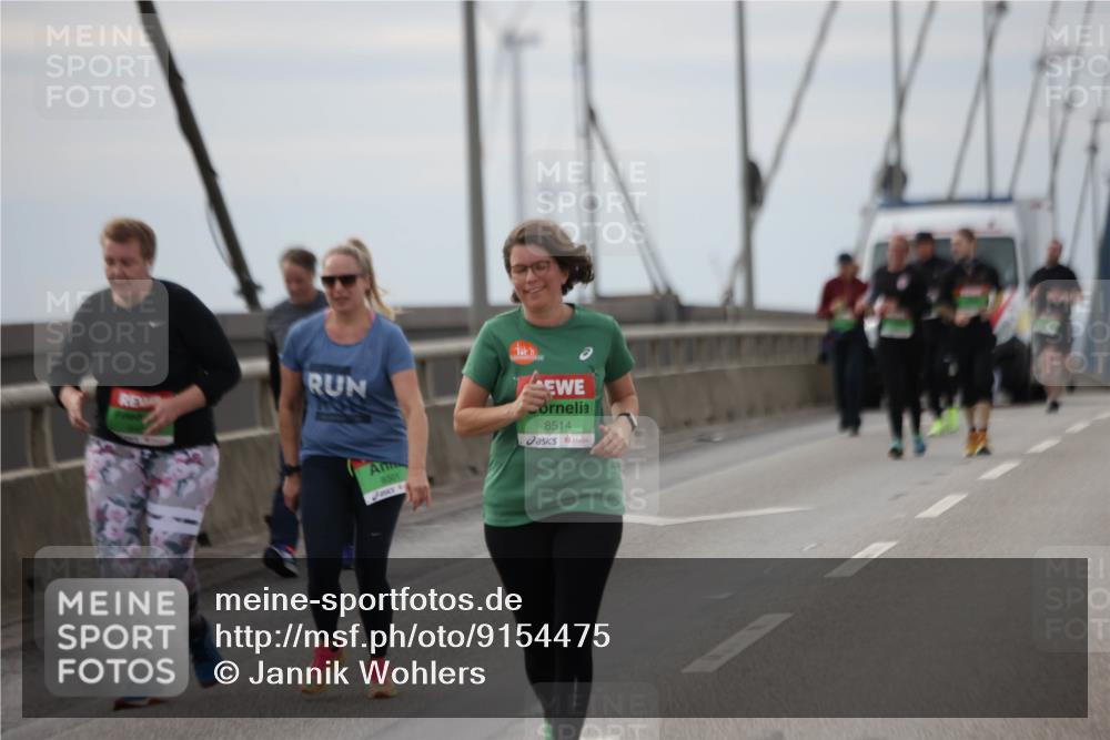 03.10.2025 - Köhlbrandbrückenlauf Jannik Wohlers http://msf.ph/oto/9154475 03.10.2025 16:05:48 Position 1 8301, 8514 meine-sportfotos.de