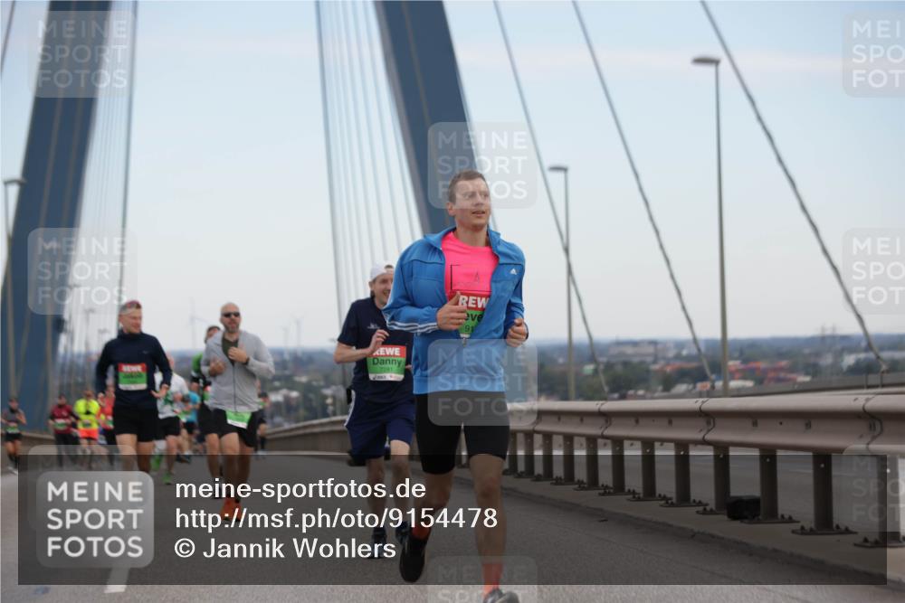 03.10.2025 - Köhlbrandbrückenlauf Jannik Wohlers http://msf.ph/oto/9154478 03.10.2025 15:23:58 Position 1 91 meine-sportfotos.de