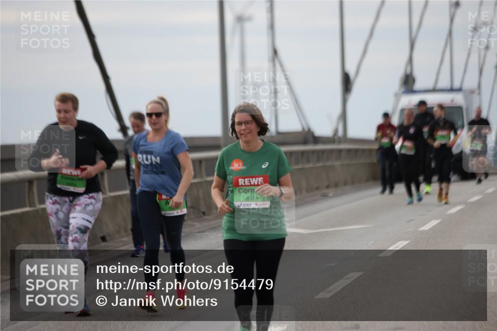 03.10.2025 - Köhlbrandbrückenlauf Jannik Wohlers http://msf.ph/oto/9154479 03.10.2025 16:05:48 Position 1 8514 meine-sportfotos.de