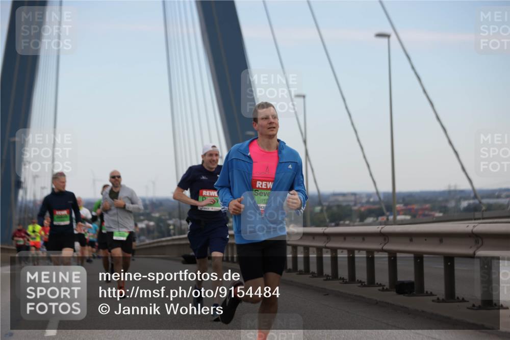 03.10.2025 - Köhlbrandbrückenlauf Jannik Wohlers http://msf.ph/oto/9154484 03.10.2025 15:23:58 Position 1 919 meine-sportfotos.de