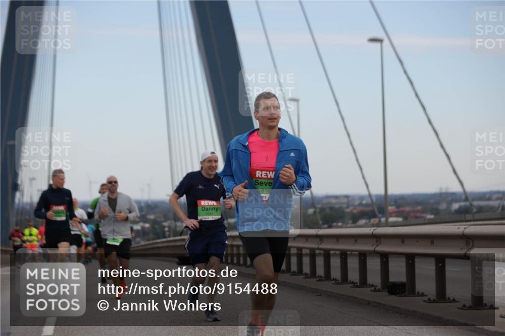 03.10.2025 - Köhlbrandbrückenlauf Jannik Wohlers http://msf.ph/oto/9154488 03.10.2025 15:23:58 Position 1 7281, 919 meine-sportfotos.de