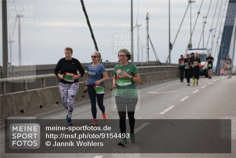 03.10.2025 - Köhlbrandbrückenlauf Jannik Wohlers http://msf.ph/oto/9154493 03.10.2025 16:05:49 Position 1 8301, 8514 meine-sportfotos.de