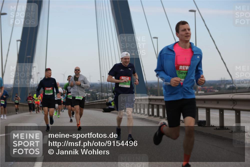03.10.2025 - Köhlbrandbrückenlauf Jannik Wohlers http://msf.ph/oto/9154496 03.10.2025 15:23:58 Position 1 91, 7281 meine-sportfotos.de