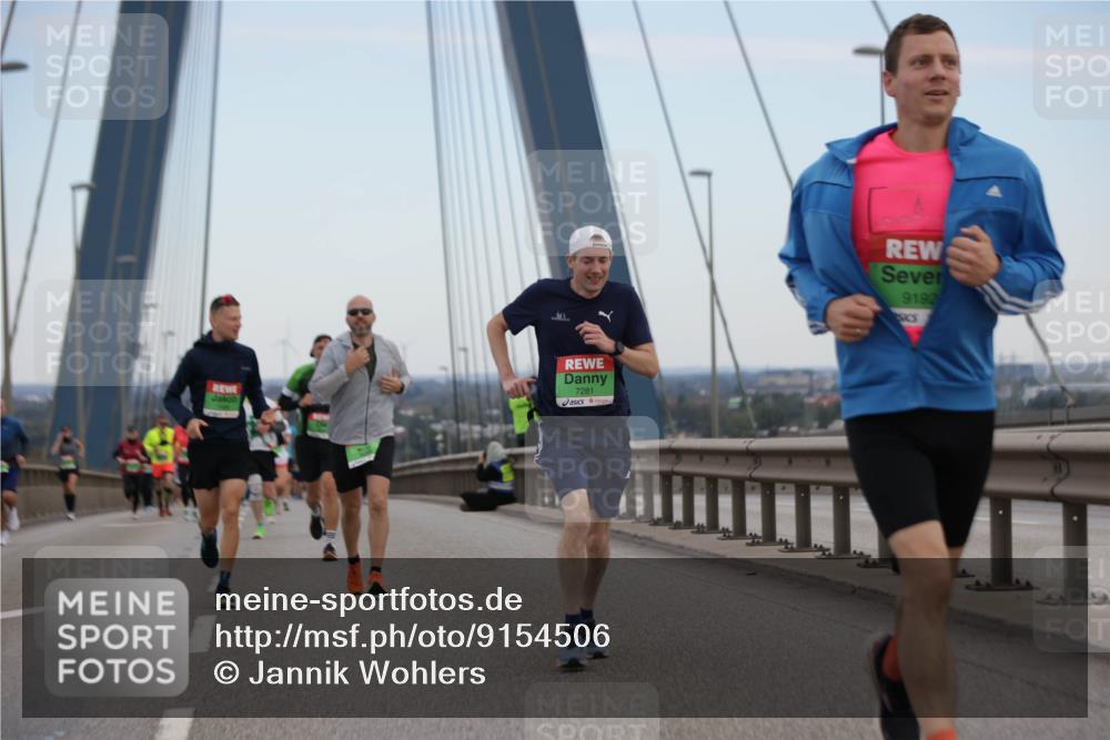 03.10.2025 - Köhlbrandbrückenlauf Jannik Wohlers http://msf.ph/oto/9154506 03.10.2025 15:23:59 Position 1 7281, 9192 meine-sportfotos.de