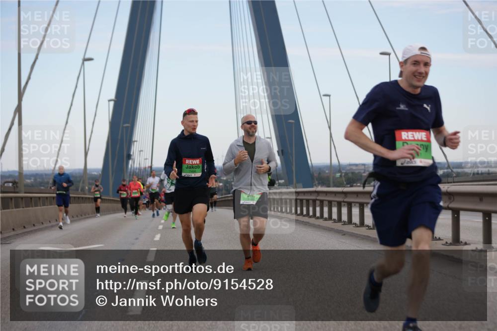 03.10.2025 - Köhlbrandbrückenlauf Jannik Wohlers http://msf.ph/oto/9154528 03.10.2025 15:24:01 Position 1  meine-sportfotos.de